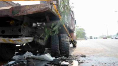 В Индии грузовик переехал спящих людей, погибли 15 человек