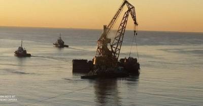 Кабмин планирует отсудить затонувший танкер Delfi у владельца