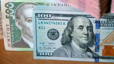 Курс доллара на межбанке 19 января провалился под давлением иностранцев