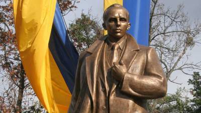 В Киеве прошло шествие в честь дня рождения Бандеры
