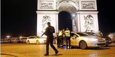 Во Франции за нарушение карантина в Новый год оштрафовали 6,6 тысяч человек