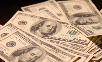 Доллар дорожает на выходные: прогноз курса доллара на субботу 2 января