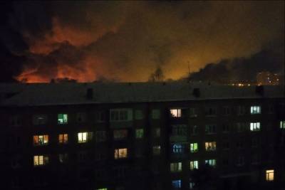 В Центральном округе Омска сгорел частный дом