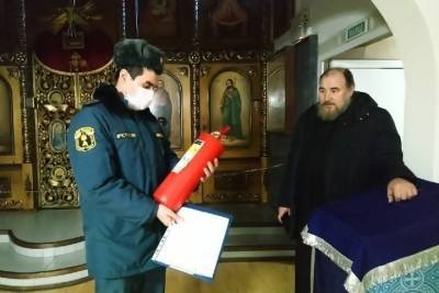 В Челябинске перед Рождеством проверяют храмы на пожарную безопасность