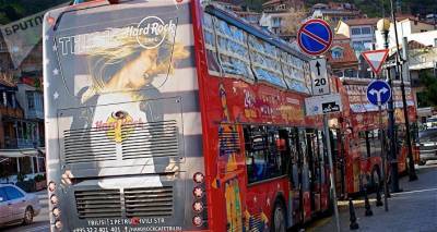 Школьные экскурсии в Грузии станут безопаснее: новые правила для автобусов