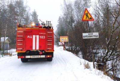 Для спокойствия и безопасности: пожарно-спасательные службы патрулируют СНТ в Ленобласти