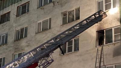 Дети погибли в сгоревшей квартире в Великом Новгороде