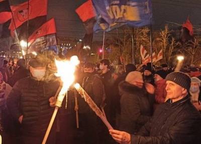 В Киеве состоялась факельное шествие к 112-летию Бандеры (ФОТО)