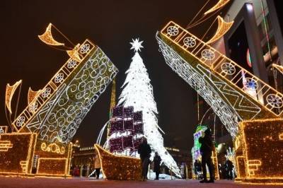На московских улицах установлено 4 тыс больших и малых световых конструкций