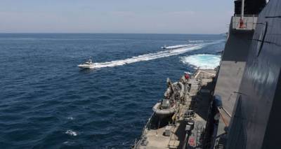 ВМФ Ирана в Персидском заливе приведен в состояние повышенной боеготовности
