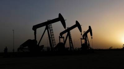 В России добыча нефти снизилась до десятилетнего минимума