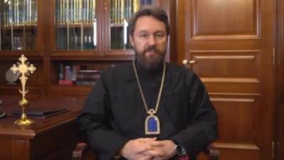 РПЦ советует пожилым россиянам не ходить в храмы в Рождество