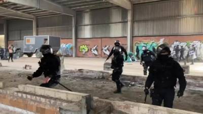 Полиция накрыла нелегальные вечеринки в Испании и Франции