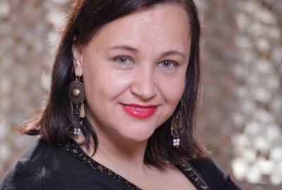 От коронавируса скончалась украинская оперная певица и волонтер