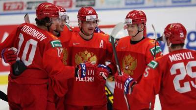 Молодежная сборная РФ по хоккею пробилась в полуфинал чемпионата мира