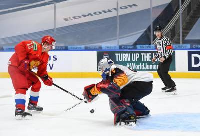 Сборная России обыграла Германию и вышла в полуфинал МЧМ по хоккею