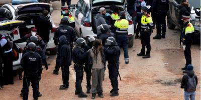 В Испании полиция остановила многолюдную новогоднюю вечеринку, которая длилась 36 часов — фото, видео