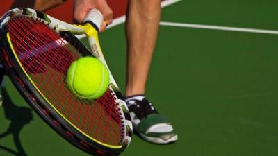 Домашний спорт-зал и турнир по видеосвязи: как теннисисты готовятся к чемпионату в изоляции?