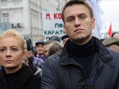 Россия: жена Навального сообщила, что за ней следит полиция