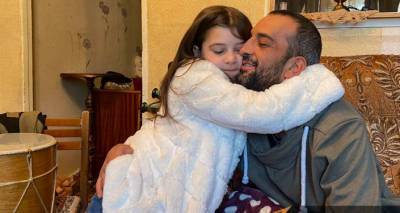"Жизнь дала мне бонус": раненый гюмриец живет с семьей во времянке, но не отчаивается