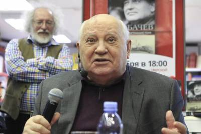 Горбачев выразил уверенность в необходимости продления СНВ-3