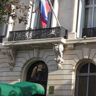 Посольство РФ требует восстановить связь в генконсульстве в Нью-Йорке