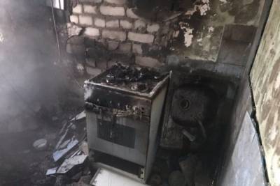 Два человека погибли на пожарах в Саратовской области за сутки, горело шесть домов