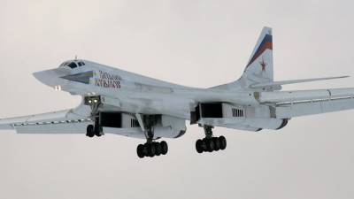 Российские пилоты облетели Баренцево и Белое моря на Ту-160