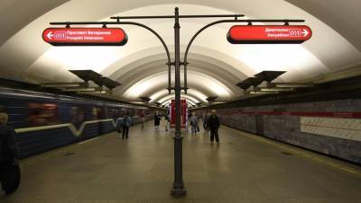 Вход на станцию метро "Площадь Мужества" закроют на выходные