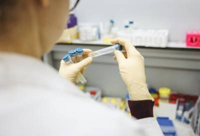 Более 26 тысяч человек в Петербурге сдали тест на коронавирус за минувшие сутки