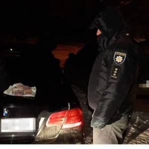 В Мариуполе следователя полиции задержали на взятке в 140 тыс. грн