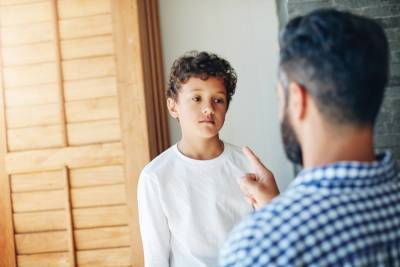 Как справиться с плохим поведением ребенка: 8 эффективных методов