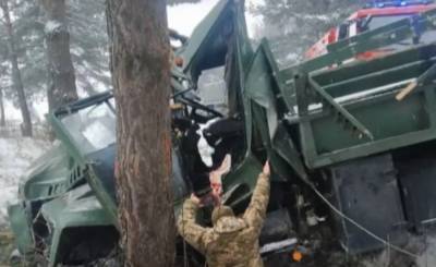 В ДТП на Львовщине пострадали 13 украинских военных