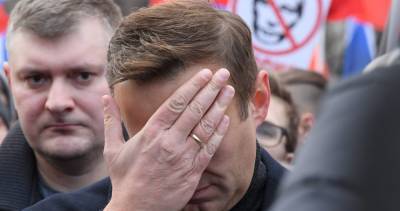Эксперт: Навальный-оппозиционер умер, а появился Навальний-предатель