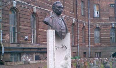 В Санкт-Петербурге снесут памятник башкирскому деятелю Заки Валиди