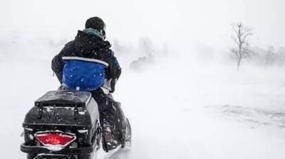 Мужчина упал со снегохода и насмерть замерз на Ямале