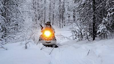Водителя снегохода нашли замерзшим насмерть на Ямале