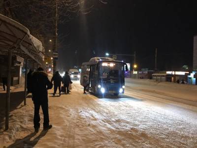 В Ульяновске 15 автобусных маршрутов нарушают график движения