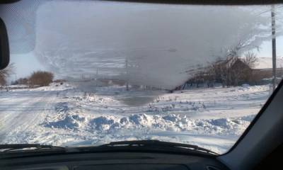 Власти Ямала из-за морозов попросили водителей не выезжать за пределы населенных пунктов