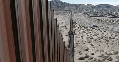 Байден собирается остановить строительство стены на границе с Мексикой