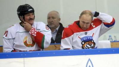 Это недопустимо: в Кремле отреагировали на решение отобрать у Лукашенко ЧМ по хоккею