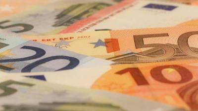 Евро составит конкуренцию доллару на рынке резервных валют