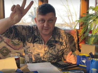Три миллиарда тратит Жириновский на раздачу чая, кружек, футболок и семян