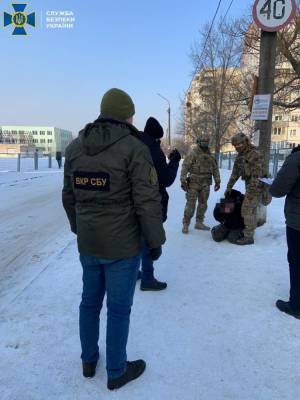 В Сумской области солдат пытался продать 4,5 килограмма пластида