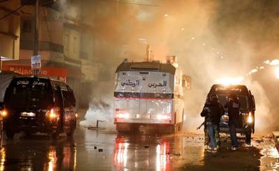Беспорядки в Тунисе: почему президент хранит молчание? (Al Jazeera)