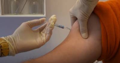 Более половины украинцев не планируют вакцинироваться от коронавируса, - опрос
