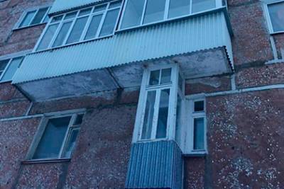Одноместный балкон в российском городе удивил жителей