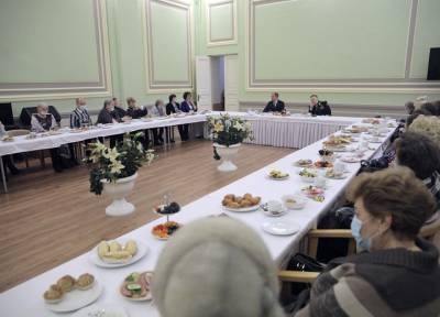 Михаил Романов провел встречу с руководством и активом Совета ветеранов Фрунзенского района Санкт-Петербурга