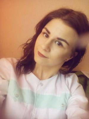 За сорванную с омоновца форменную кепку: в Витебске судят 22-летнюю медсестру десантников