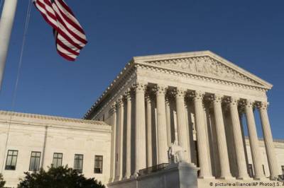 В Вашингтоне заявили о минировании Верховного суда